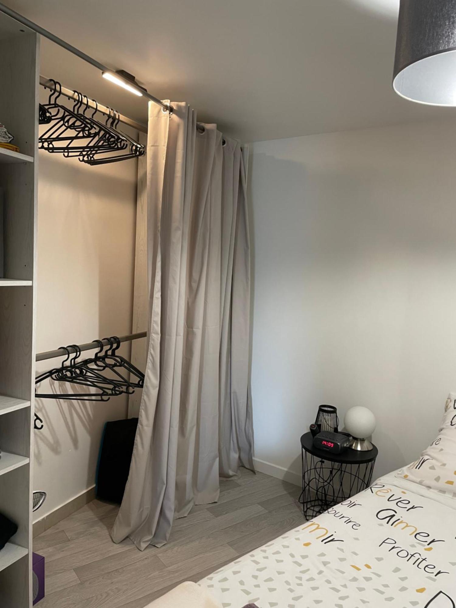 Ferienwohnung A L'Abri Du Temps Châteaudun Exterior foto