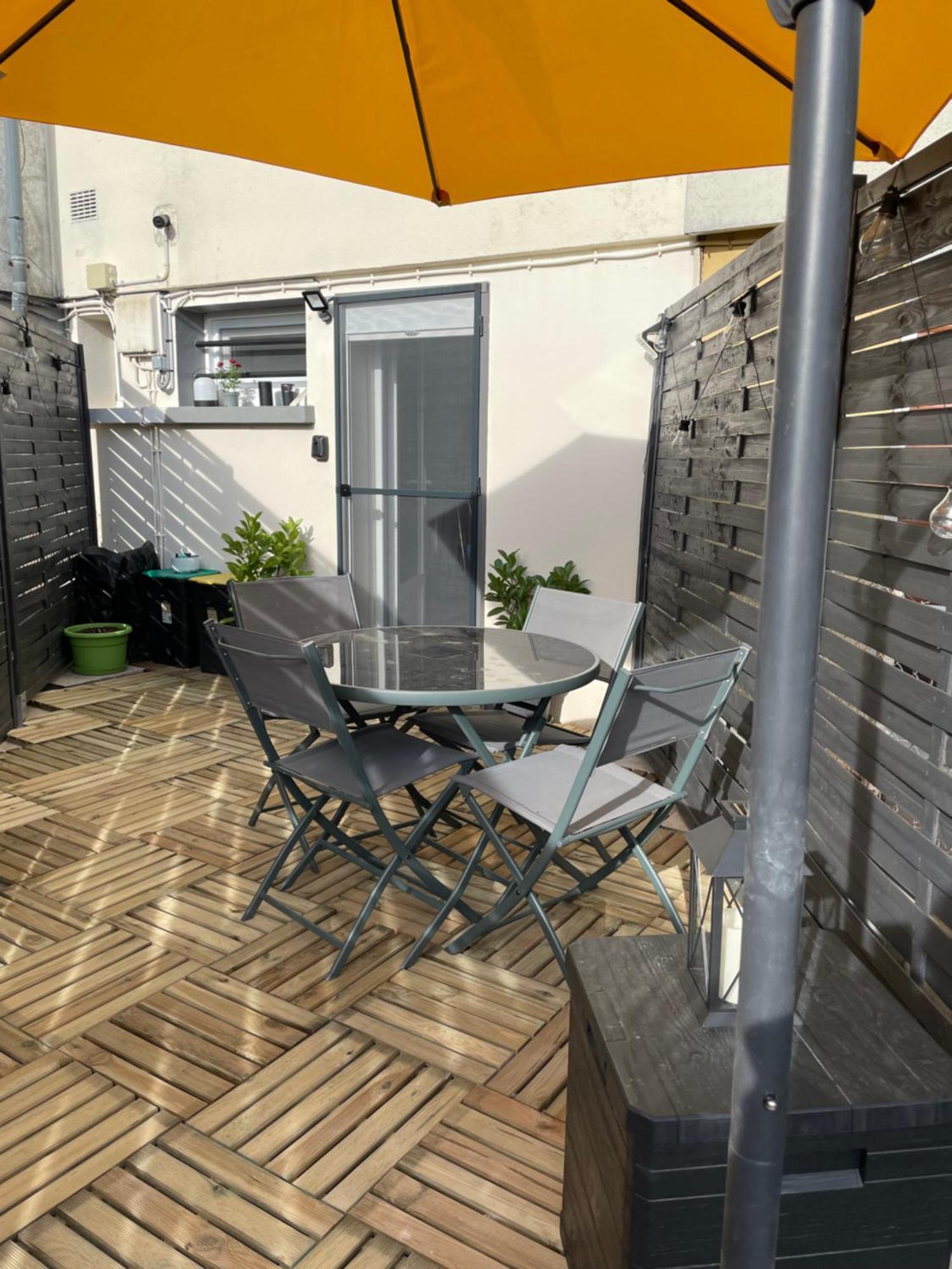 Ferienwohnung A L'Abri Du Temps Châteaudun Exterior foto